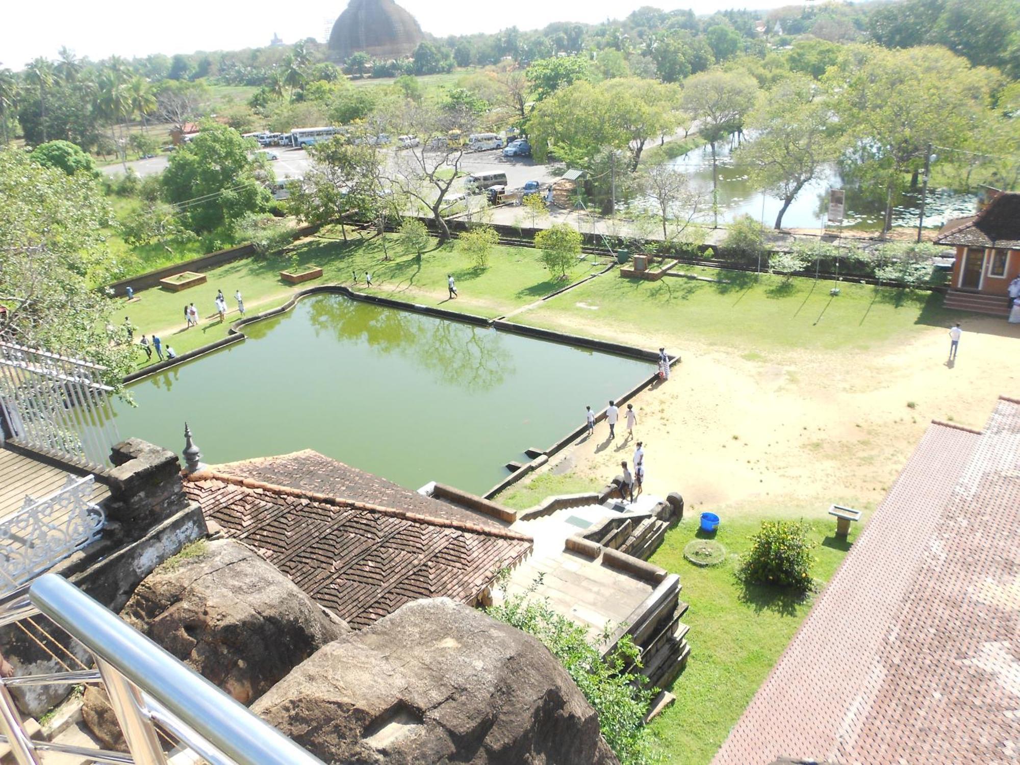 Shanith Guesthouse Negombo Bagian luar foto