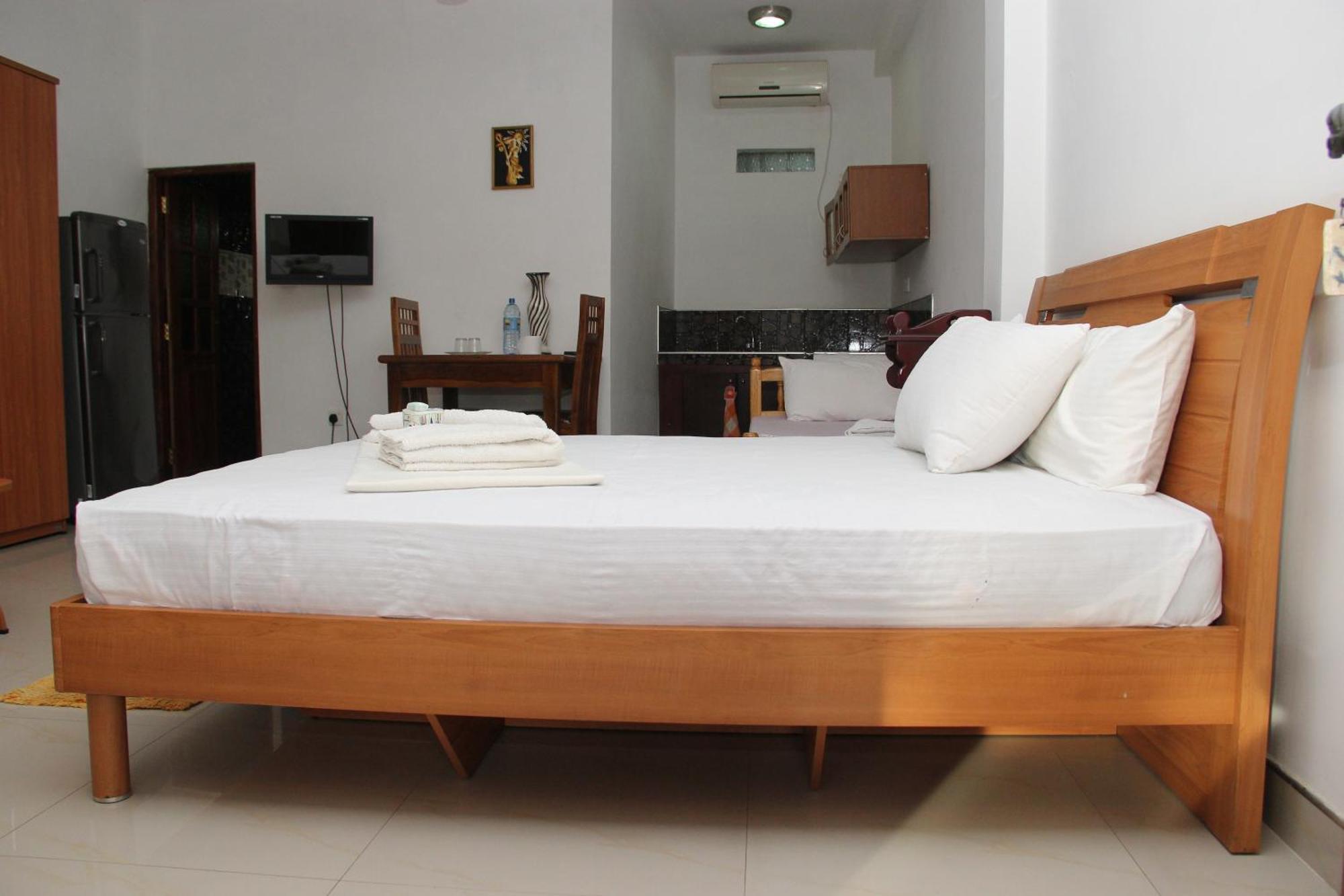 Shanith Guesthouse Negombo Ruang foto